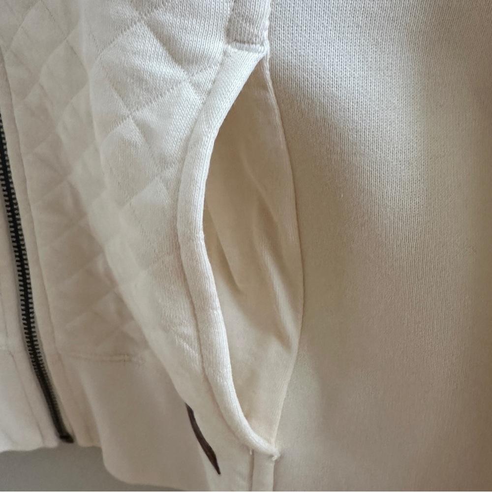 L.L. Bean - Women's Quilted Full-Zip Sweatshirt - Cream M - NWT - Picture 7 of 11